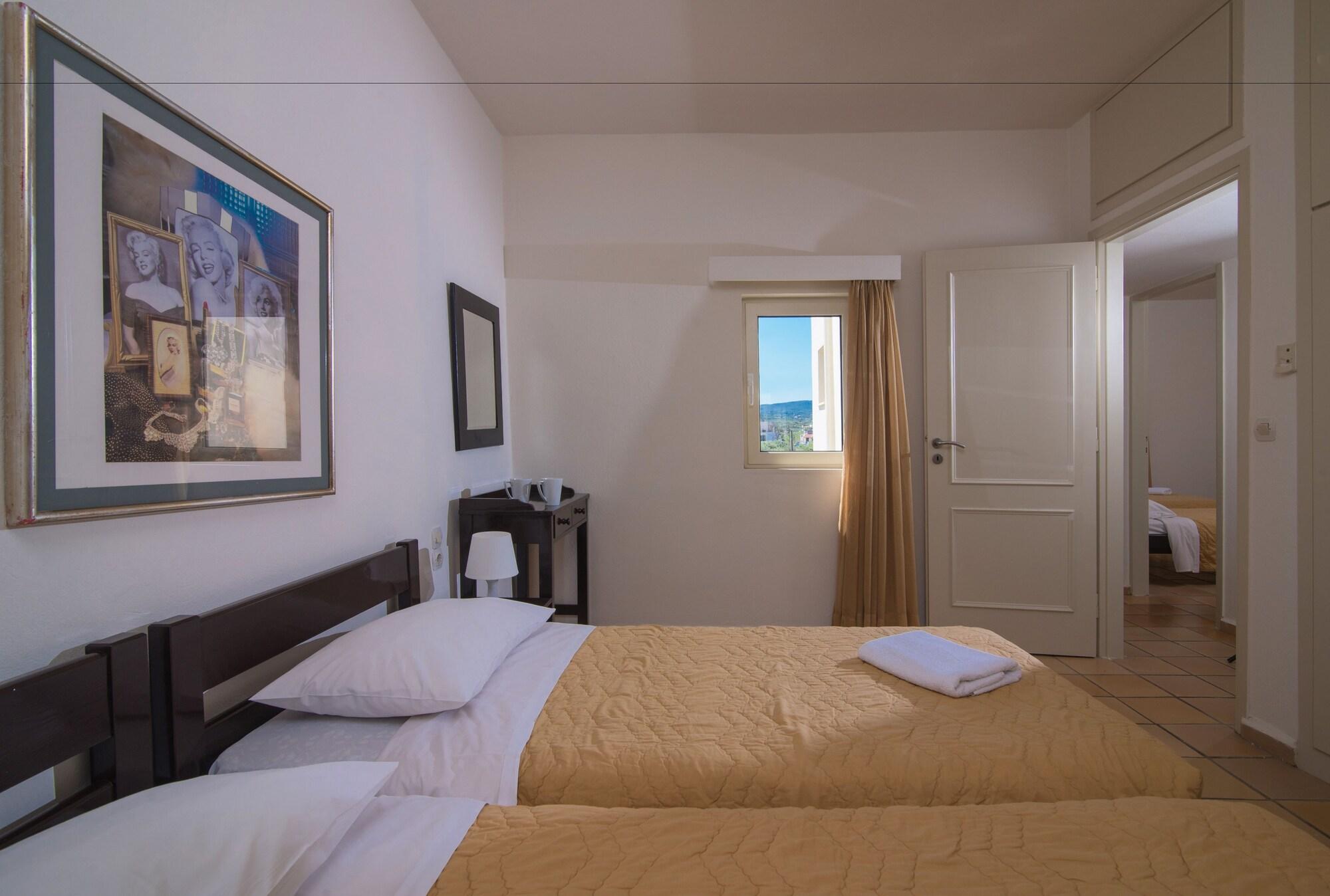 Ourania Apartments Hotel Hersonissos  Exterior photo