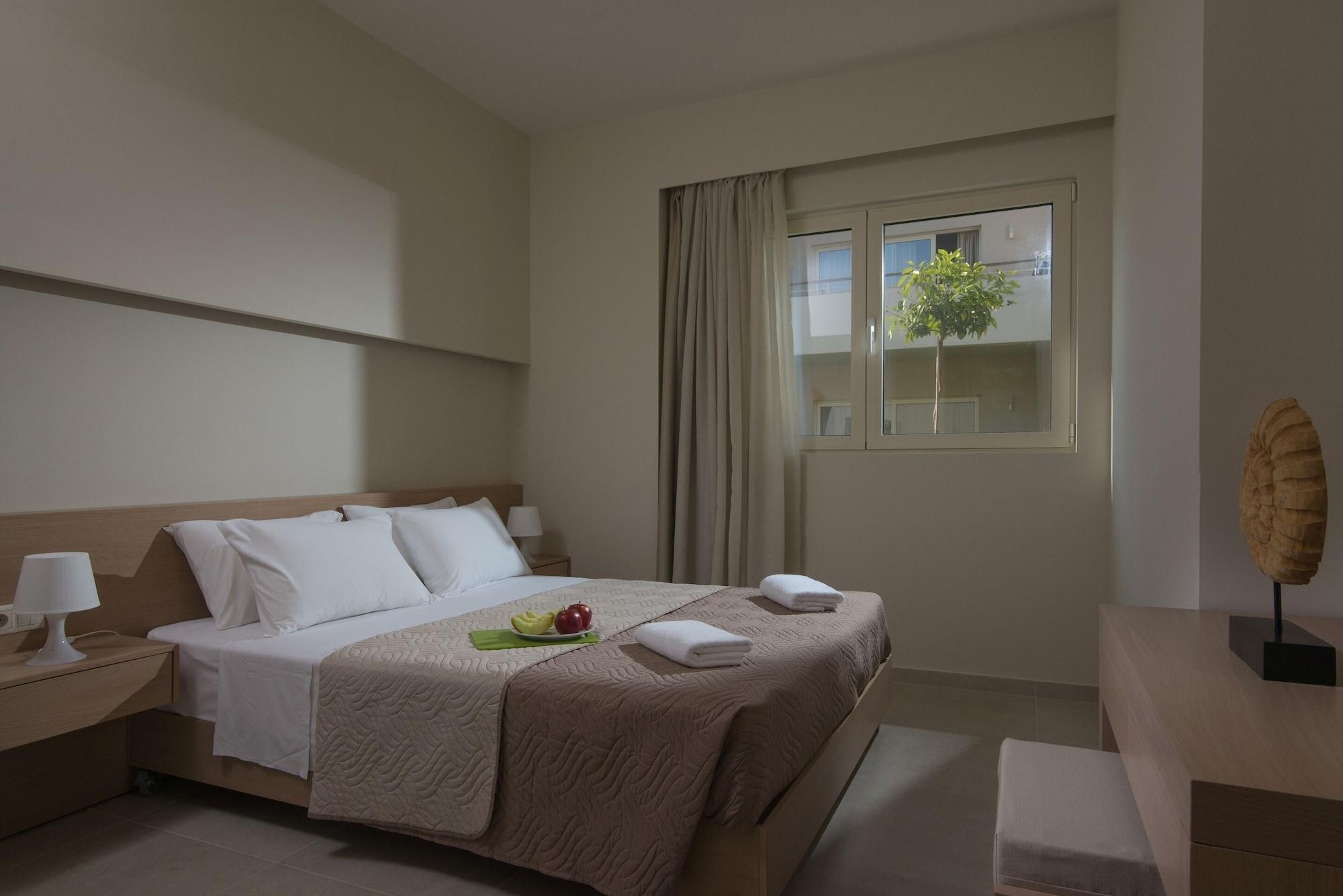 Ourania Apartments Hotel Hersonissos  Exterior photo
